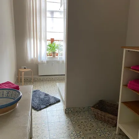 Wohlfuehlen In Historischem Haus 아파트